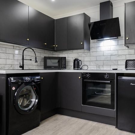 Chic Urban 2 Bedroom Apartments Κάρντιφ Εξωτερικό φωτογραφία