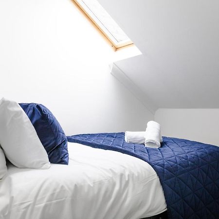 Chic Urban 2 Bedroom Apartments Κάρντιφ Εξωτερικό φωτογραφία