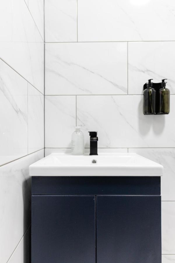 Chic Urban 2 Bedroom Apartments Κάρντιφ Εξωτερικό φωτογραφία