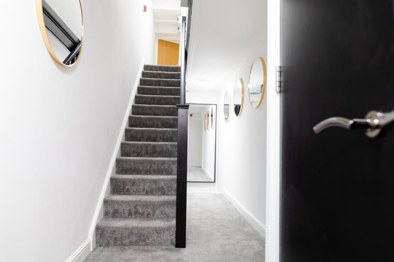 Chic Urban 2 Bedroom Apartments Κάρντιφ Εξωτερικό φωτογραφία