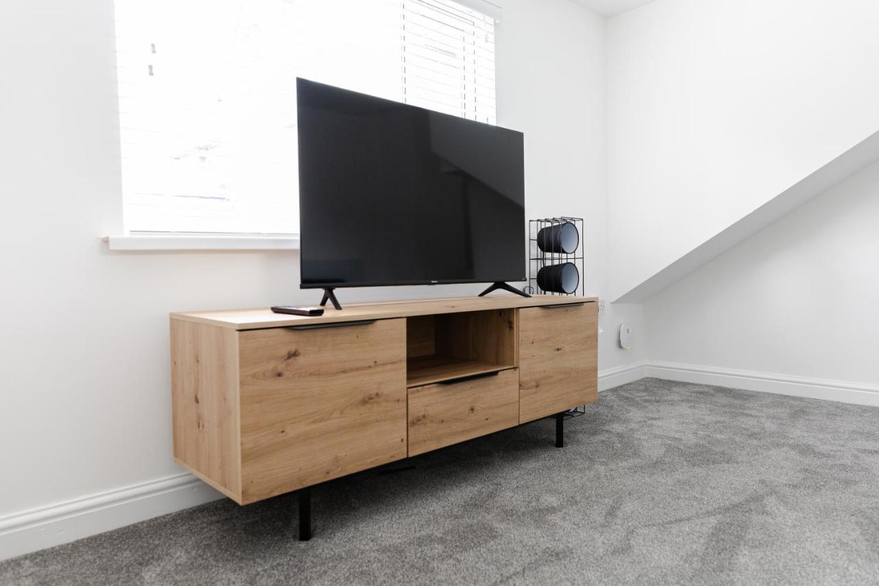 Chic Urban 2 Bedroom Apartments Κάρντιφ Εξωτερικό φωτογραφία